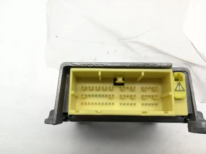 Toyota Avensis T250 (2006 - 2009)  8917005220 Блок управления надувных подушек