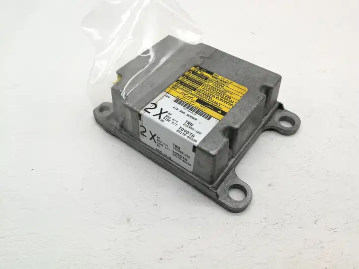 Toyota Avensis T250 (2006 - 2009)  8917005220 Блок управления надувных подушек