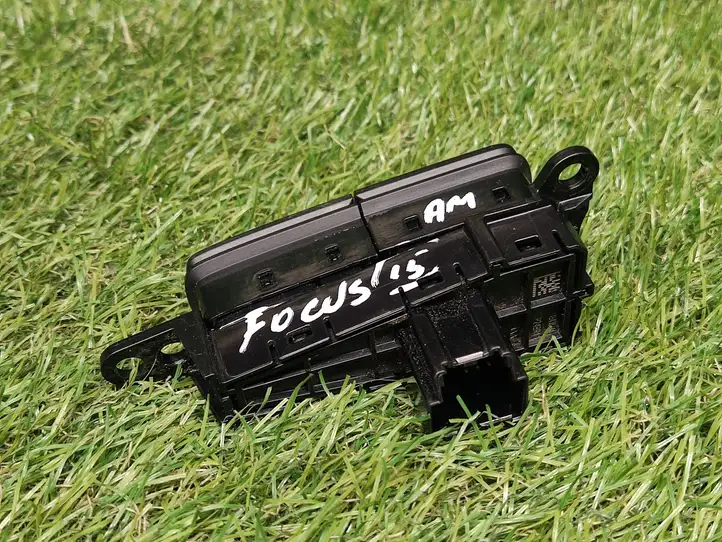 Ford Focus (2011 - 2015) F1ET14B436AA Кнопки на рулевом колесе — фото 4