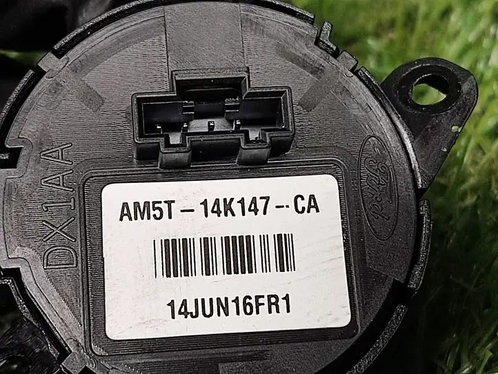 Ford Escape III (2013 - 2019) AM5T14K147CA Кнопки на рулевом колесе — фото 2