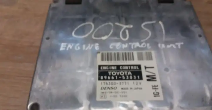 Lexus IS 200-300 (1999 - 2005) 8966153031 Блок управления двигателем (ECU) — фото 3