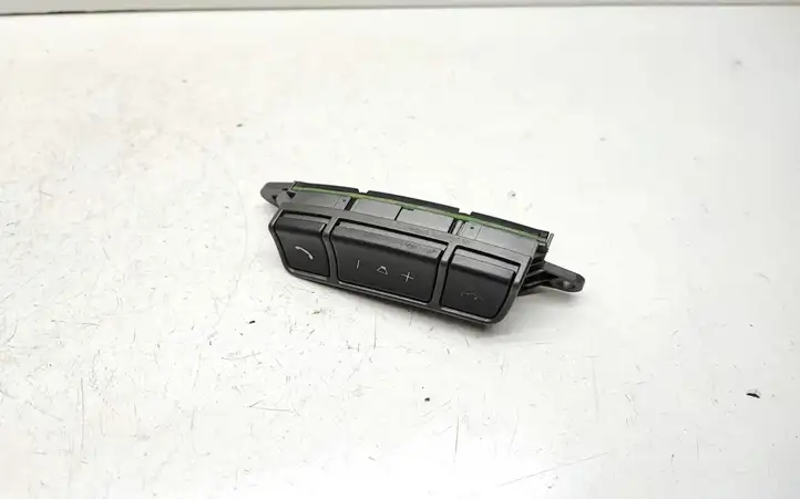BMW 7 E65 E66 (2001 - 2008) 6911585 Кнопки на рулевом колесе — фото 1