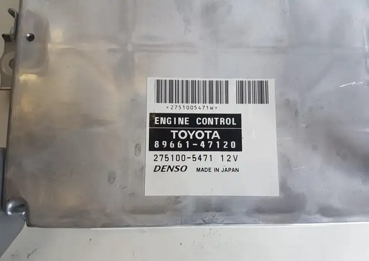 Toyota Prius (XW20) (2003 - 2009) 8966147120 Блок управления двигателем (ЭБУ) — фото 4