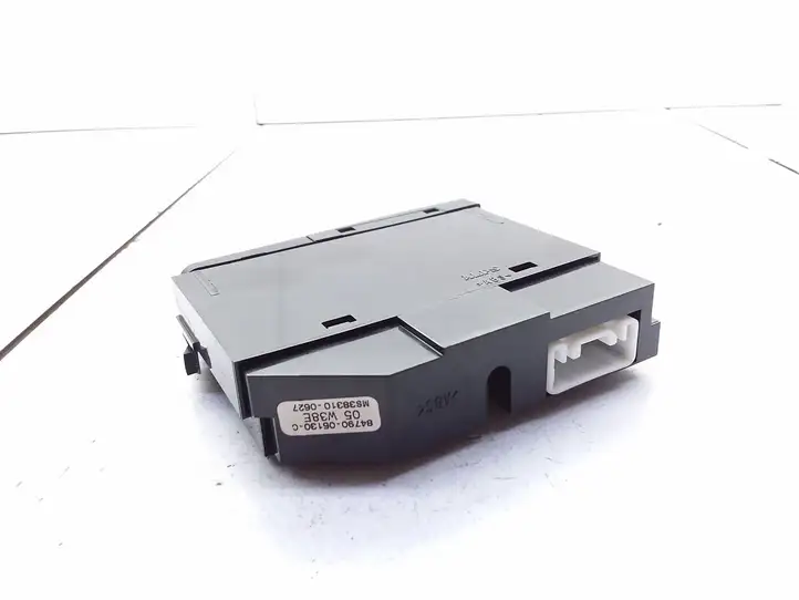 Toyota Avensis T250 (2003 - 2006) 8479005130C Кнопка обогрева стекла — фото 2