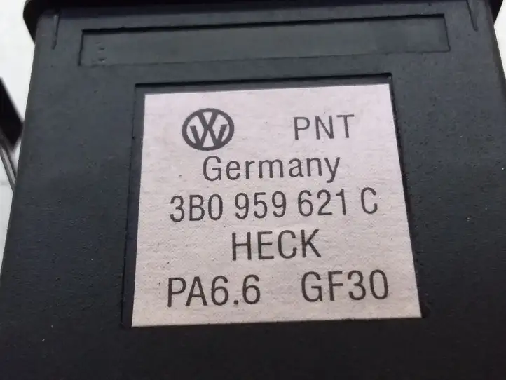 Volkswagen PASSAT B5 (1997 - 2000) 3B0959621C Кнопка обогрева стекла — фото 3