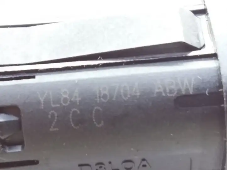 Mazda Tribute (2000 - 2004) YL8418704ABW Кнопка обогрева стекла — фото 4