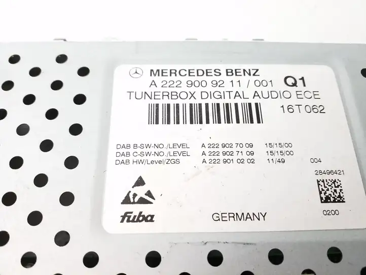 Mercedes-Benz A W176 (2012 - 2018) A2229009211 Магнитола / мультимедийная система — фото 1