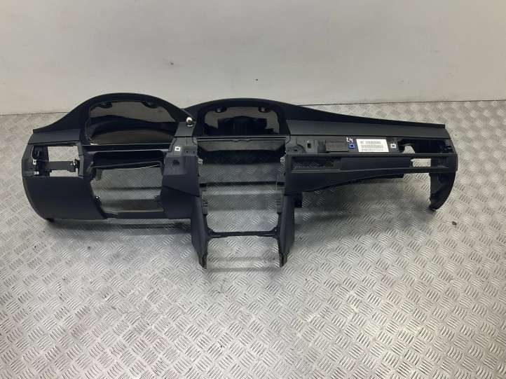 6976436 BMW 5 E60 E61 Panelė