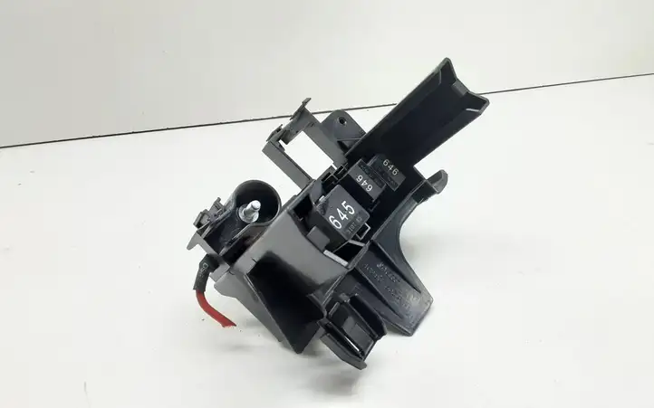 Audi A6 C7 (2011 - 2014) 4G2937503A Блок монтирования реле — фото 1