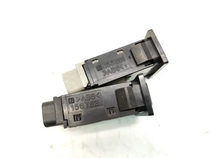 Toyota Avensis T250 (2003 - 2006) 156762 Кнопка обогрева стекла — фото 2