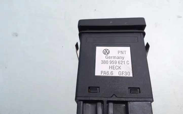 Volkswagen PASSAT B5.5 (2001 - 2005) 3B0959621C Кнопка обогрева стекла — фото 3
