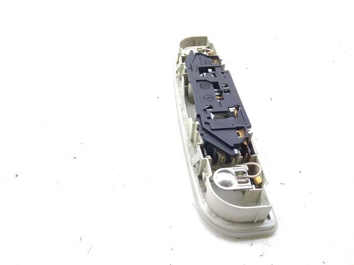Audi A6 (2004 - 2008)  4F0947111 Задняя подсветка