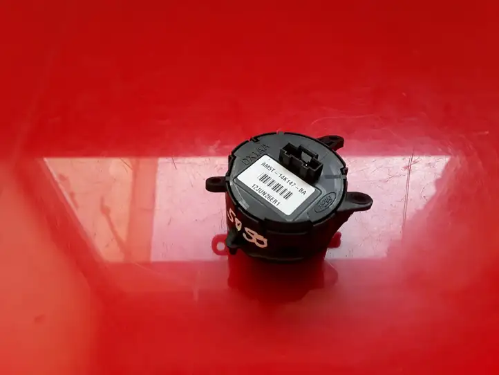 Ford Focus (2011 - 2015) AM5T14K147BA Кнопки на рулевом колесе — фото 2