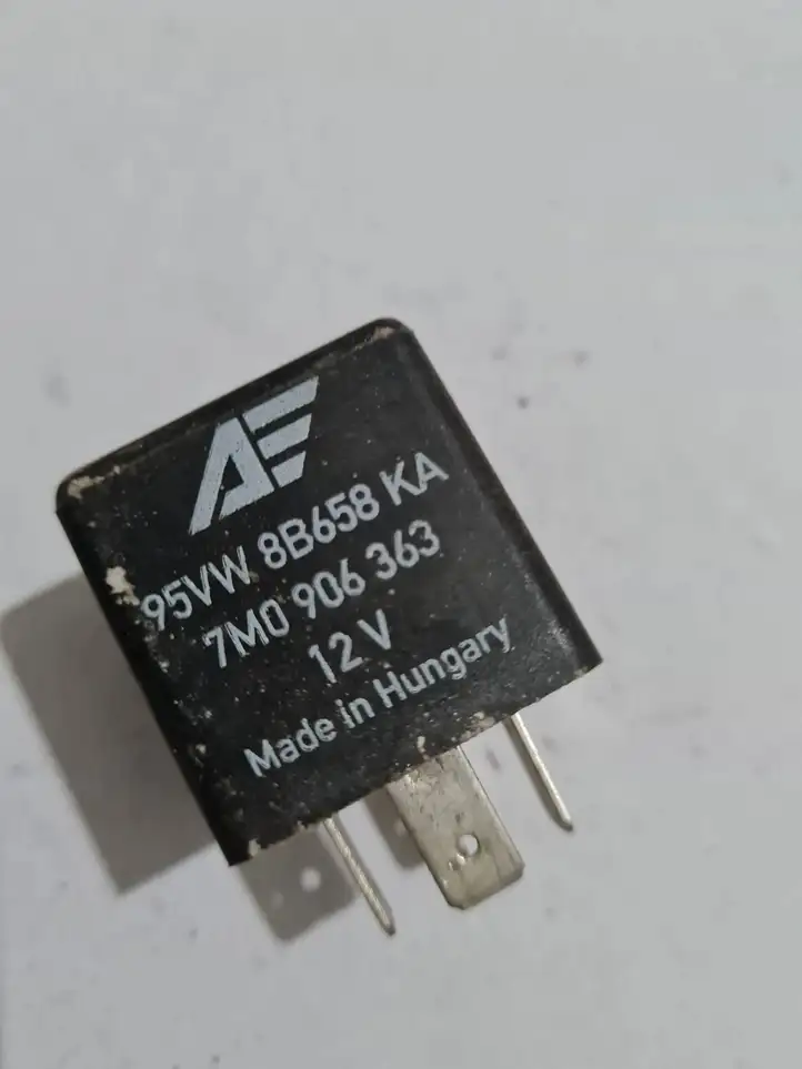 Volkswagen Sharan (2000 - 2003)  7M0906363 Реле загрузки