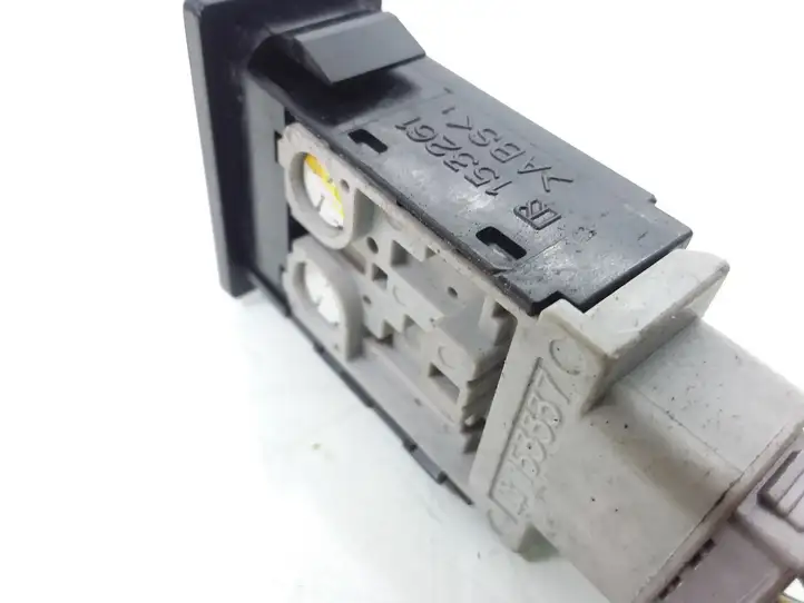 Toyota Avensis T250 (2006 - 2009) 153337 Кнопка обогрева стекла — фото 3