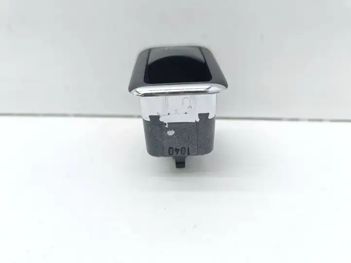 Mercedes-Benz E W212 (2009 - 2016) A2128204510 Кнопка закрытия крышки багажника — фото 6
