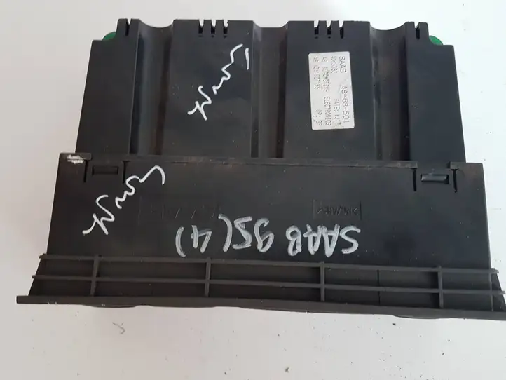 Saab 9-5 (1998 - 2005) 4868501 Блок управления климат-контролем — фото 2