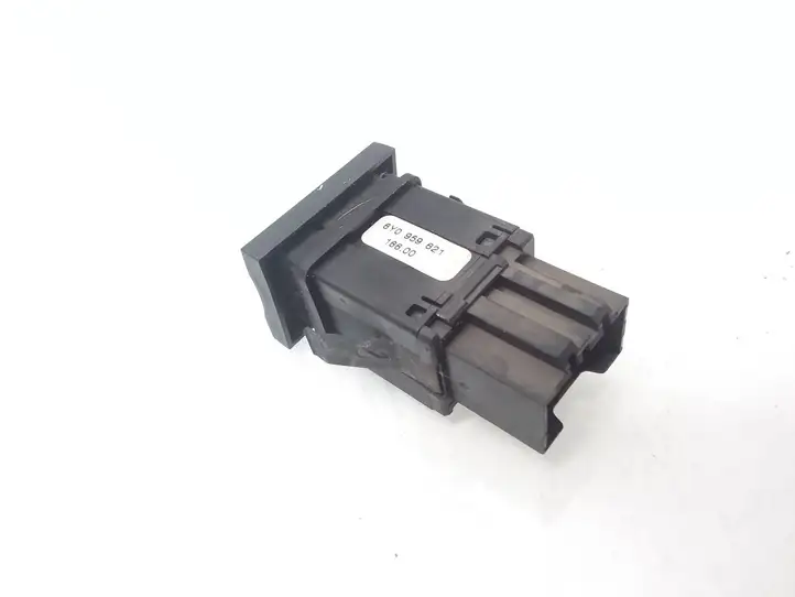 Skoda Fabia Mk1 (6Y) (1999 - 2007) 6Y0959621 Кнопка обогрева стекла — фото 2