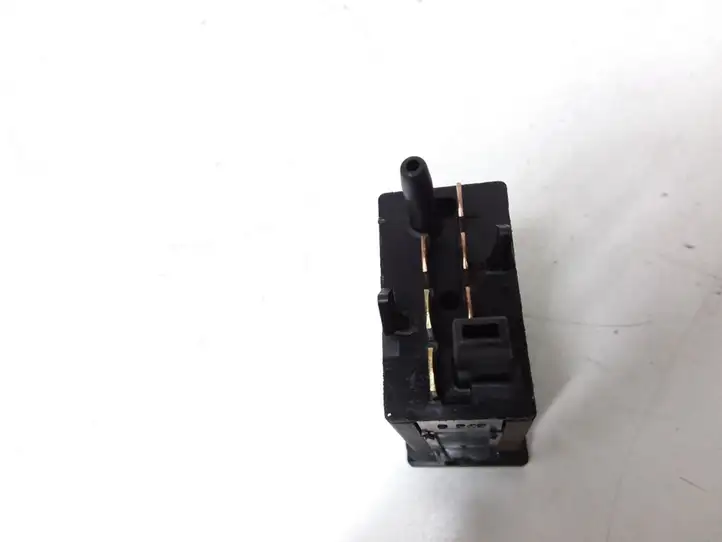 Volkswagen PASSAT B5.5 (2001 - 2005) 3B0959621C Кнопка обогрева стекла — фото 4