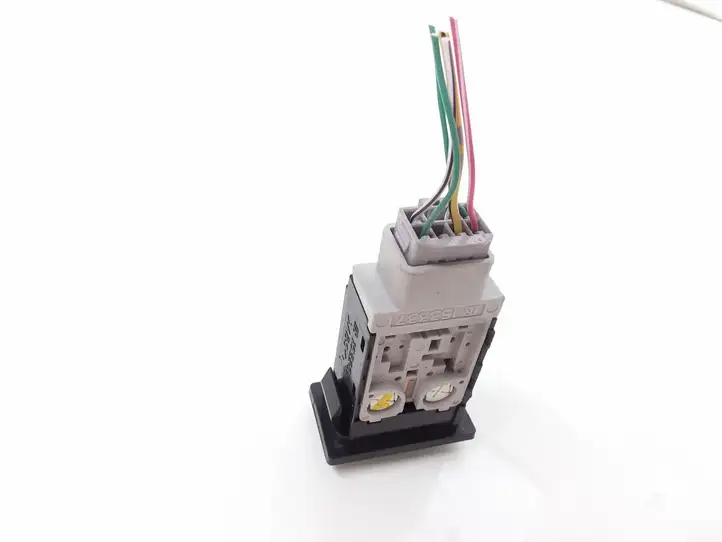 Toyota Avensis T250 (2006 - 2009) 153261 Кнопка обогрева стекла — фото 2