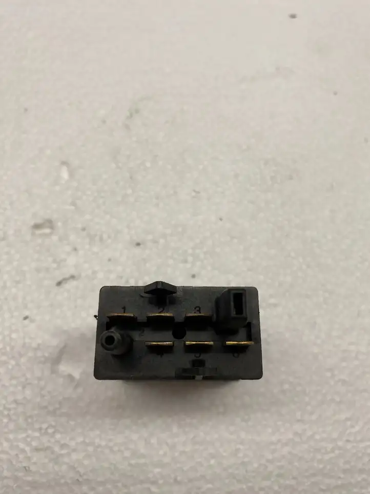 Volkswagen PASSAT B5.5 (2001 - 2005) 3B0959621C Кнопка обогрева стекла — фото 2