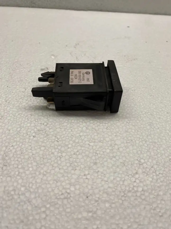 Volkswagen PASSAT B5.5 (2001 - 2005) 3B0959621C Кнопка обогрева стекла — фото 4