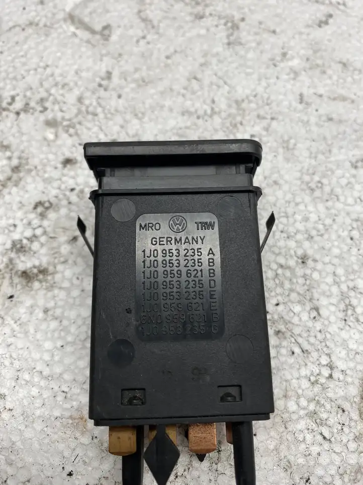 Volkswagen Golf IV (1998 - 2005) 1J0953336 Кнопка обогрева стекла — фото 2