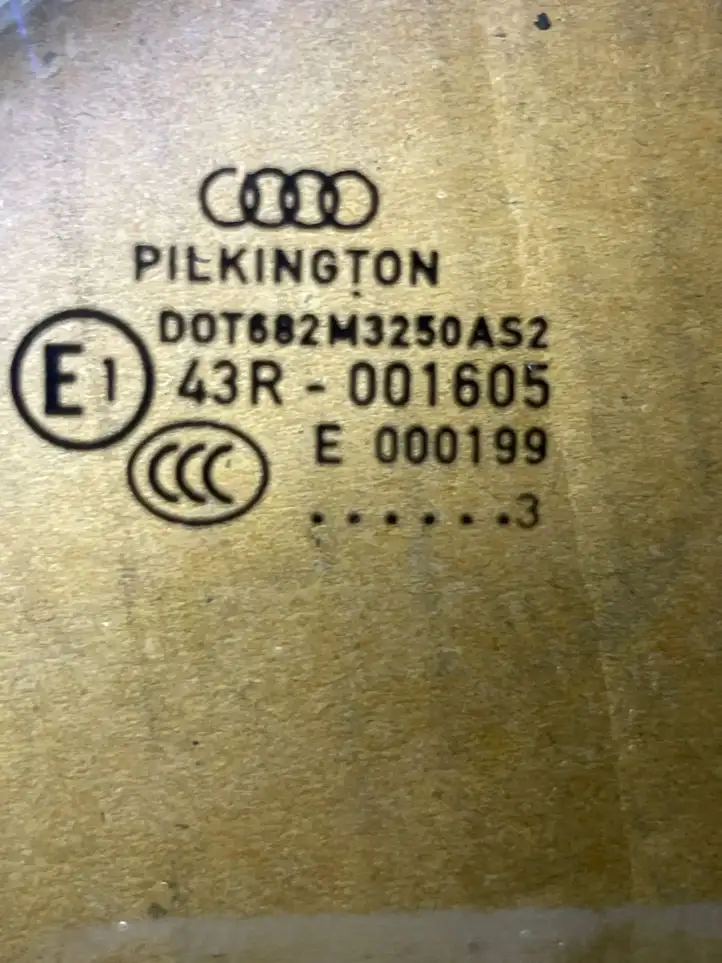 Audi A4 S4 B8 8K (2007 - 2011) Стекло передней двери — фото 2