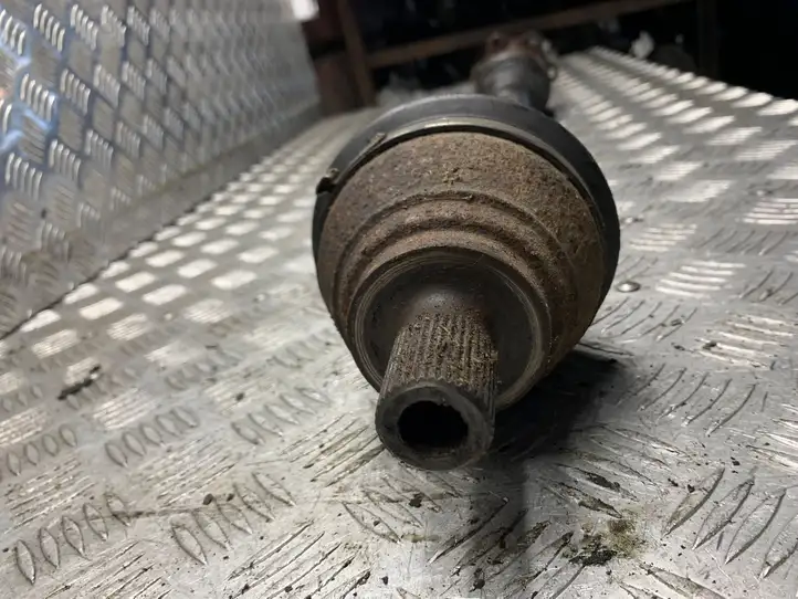 Volkswagen Golf V (2003 - 2009)  1K0407272QE Передняя полуось