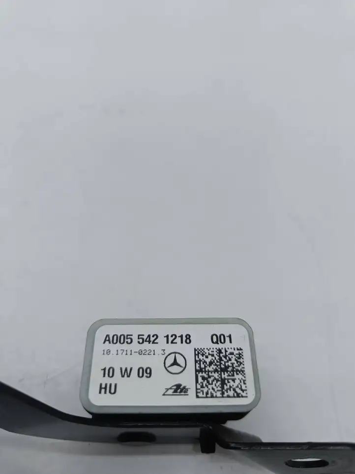 Mercedes-Benz E W212 (2009 - 2016) A0055421218 Датчик удара SRS — фото 7