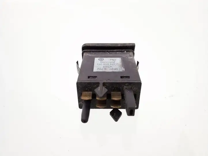 Volkswagen Golf IV (1998 - 2005) 1J0959621C Кнопка обогрева стекла — фото 4