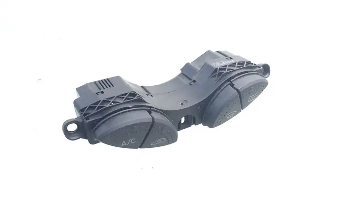 Ford Focus (1998 - 2004) 98AG19A945CH Кнопка обогрева стекла — фото 1