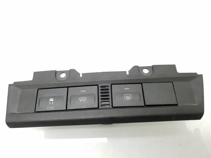 Ford Focus (2005 - 2008) 4M5113D734BB Кнопка обогрева стекла — фото 1