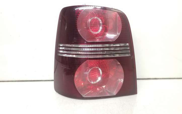 Volkswagen Touran I (2003 - 2010)  1T0945095N Задний фонарь в кузове