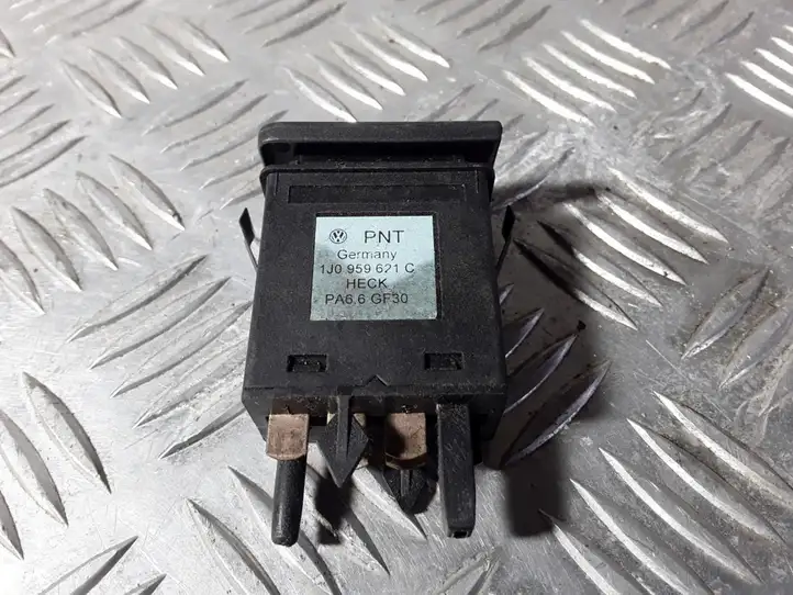 Volkswagen PASSAT B5.5 (2001 - 2005) 1J0959621C Кнопка обогрева стекла — фото 2