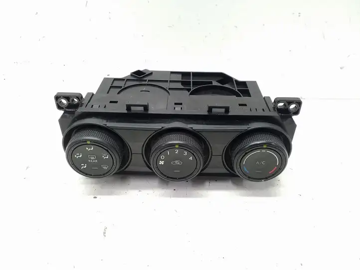 Subaru Impreza IV (2013 - 2016) 72311FJ050 Блок управления климат-контролем — фото 1
