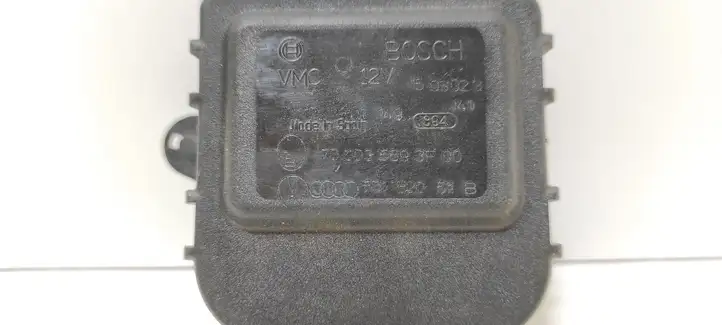 Volkswagen PASSAT B5.5 (2001 - 2005) 0132801149 Двигатель задвижки потока воздуха — фото 2