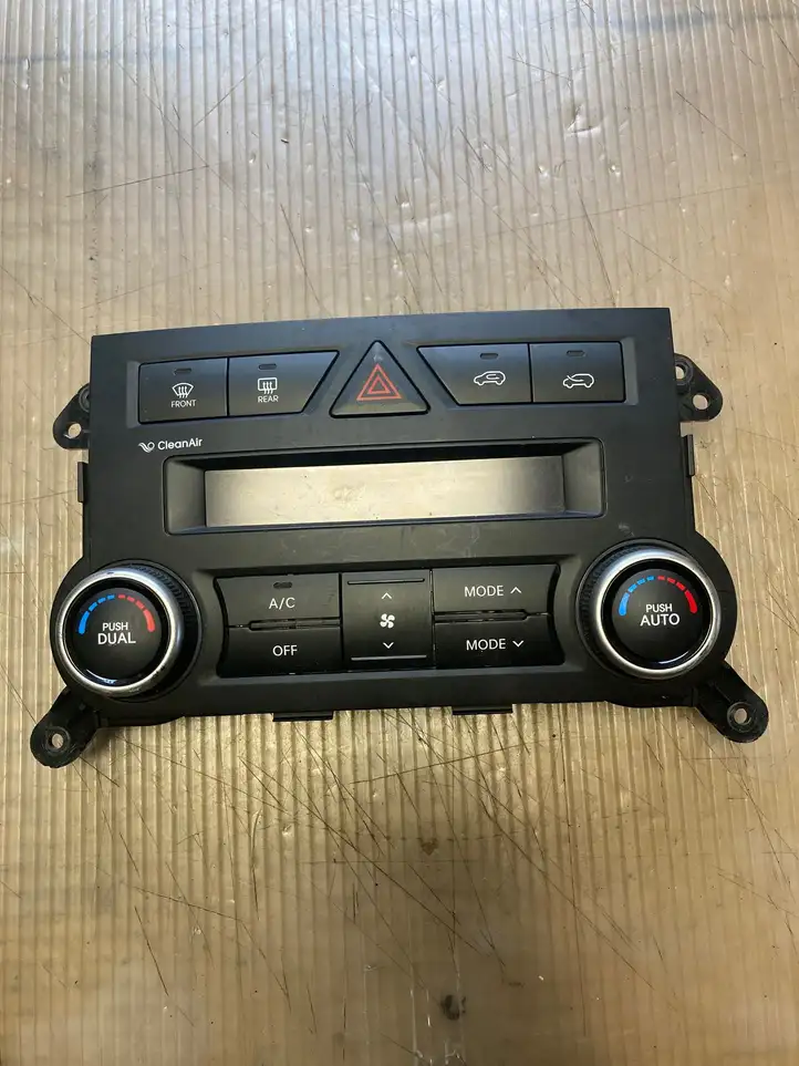 Kia Sorento (2009 - 2014)  972502P630 Блок управления кондиционера воздуха / климата/ печки (в салоне)