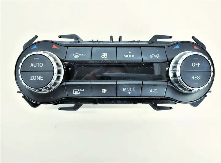 Mercedes-Benz A W176 (2012 - 2018) Блок управления климат-контролем — фото 1