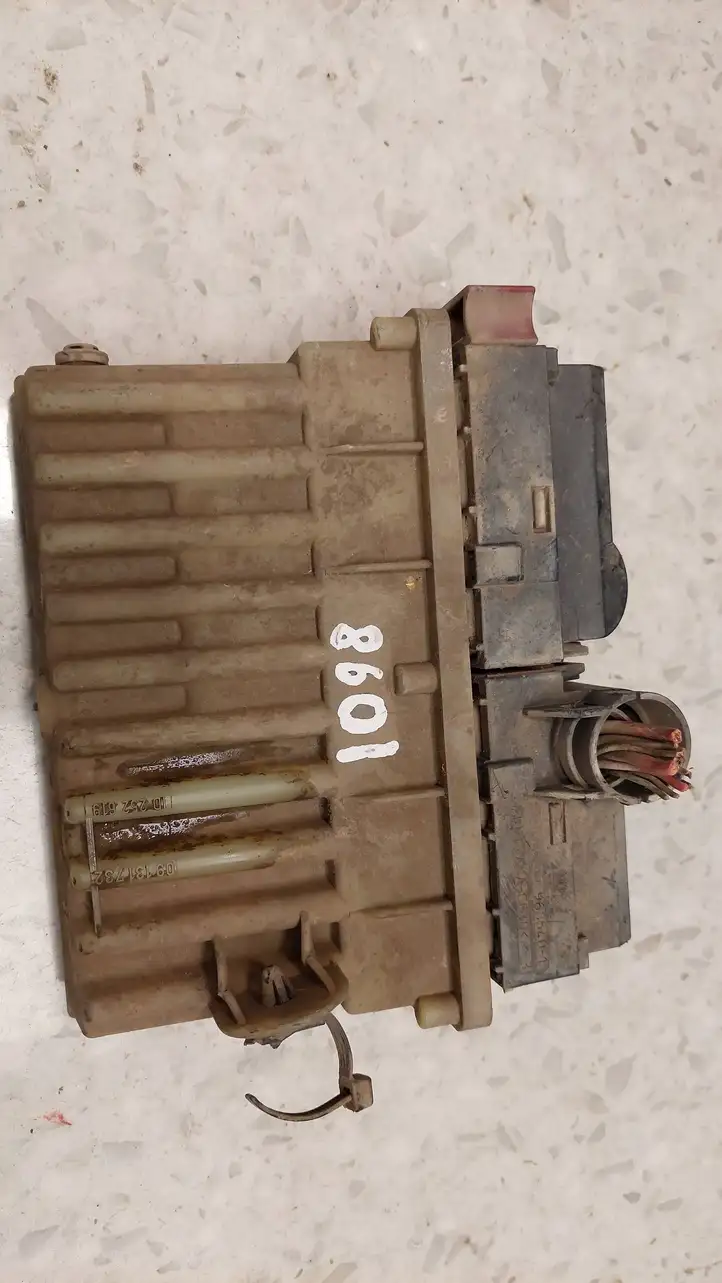 Opel Astra (1998 - 2004)  09131732 Реле вентилятора охлаждения