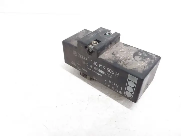 Audi A3/S3 8L (2000 - 2003)  1J0919506H Реле вентилятора охлаждения