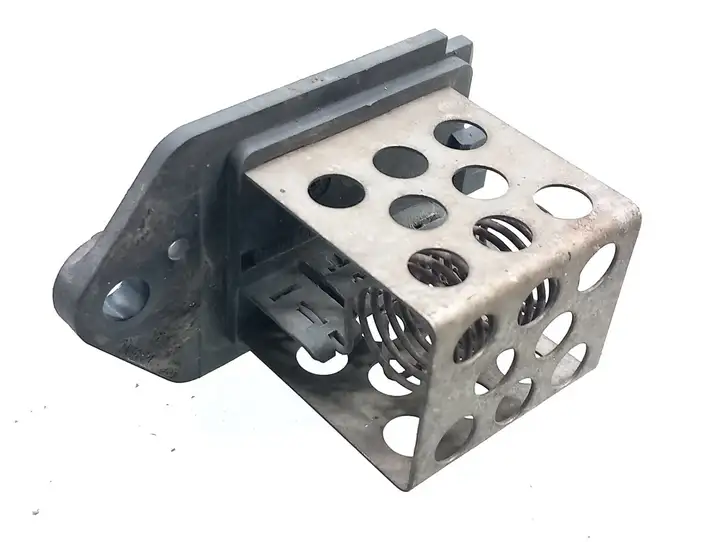 Peugeot 307 (2001 - 2005)  9641212480 Реле вентилятора охлаждения