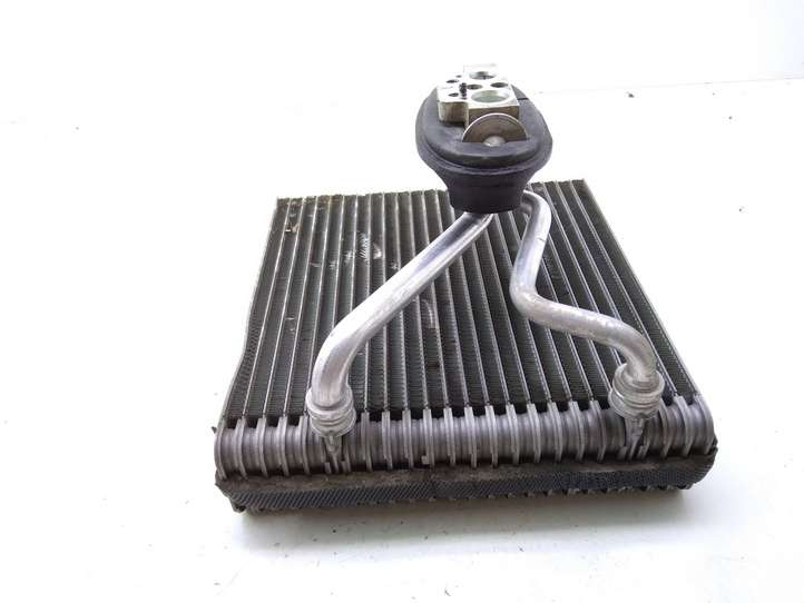 Audi A3/S3 8P (2004 - 2008)  1K0820679 Радиатор кондиционера воздуха (в салоне)