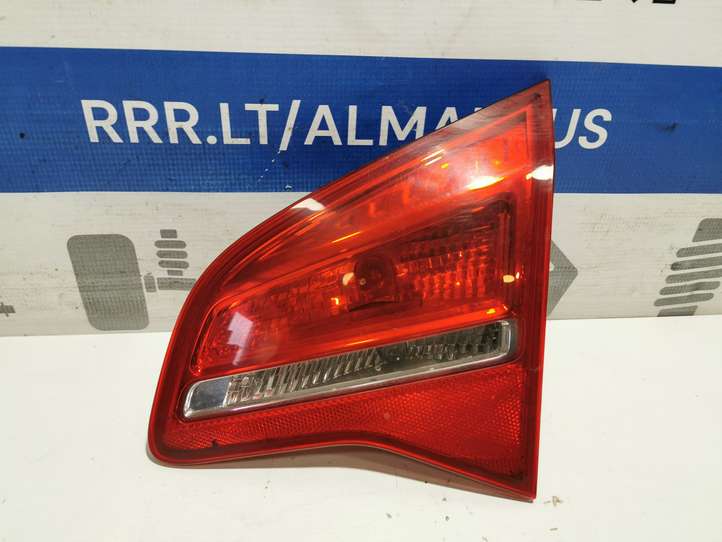 Opel Meriva (2010 - 2014)  13260841 Задний фонарь в крышке багажника