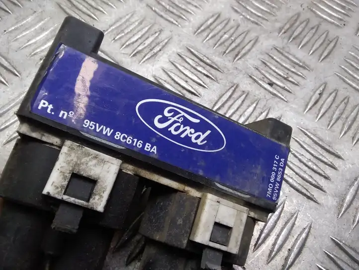 Ford Galaxy (2000 - 2006) 95VW8C616BA Реле вентилятора охлаждения — фото 4