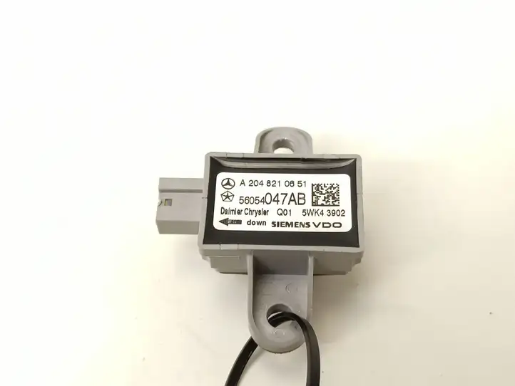 Mercedes-Benz C W204 (2007 - 2014) a2048210651 Датчик удара SRS — фото 1