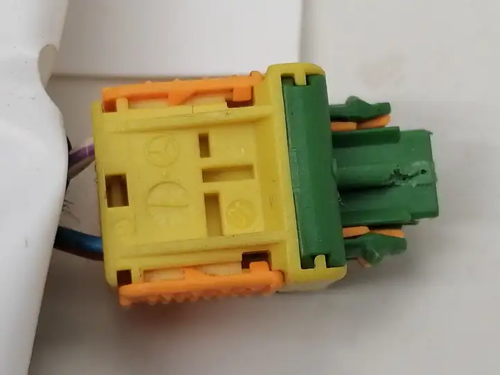 Mercedes-Benz E W212 (2009 - 2016)  A0555450326 Другой проводник