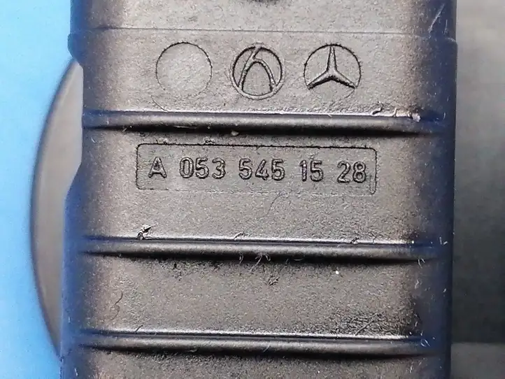 Mercedes-Benz E W212 (2009 - 2016) A0535451528 Прочие детали моторного отсека — фото 2