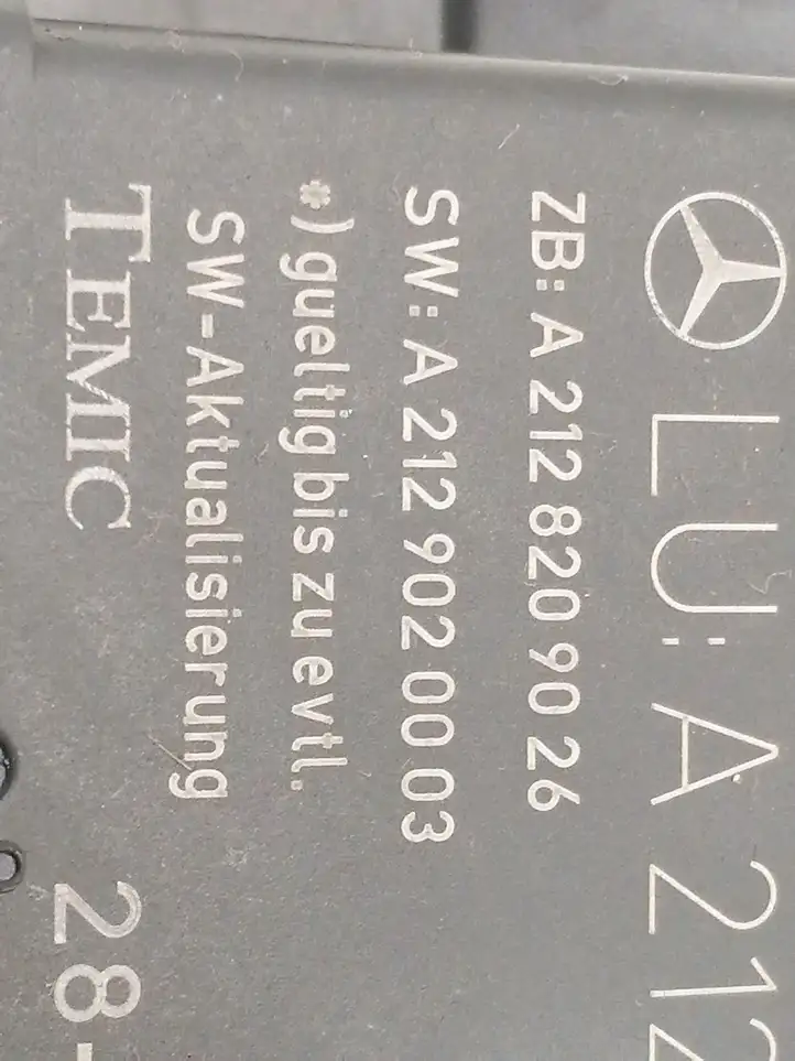 Mercedes-Benz E W212 (2009 - 2016) A2129004206 Блок управления дверью — фото 4