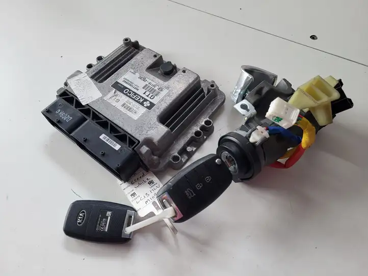 Kia Ceed (2015 - 2018) Блок управления двигателем (ЭБУ) — фото 4